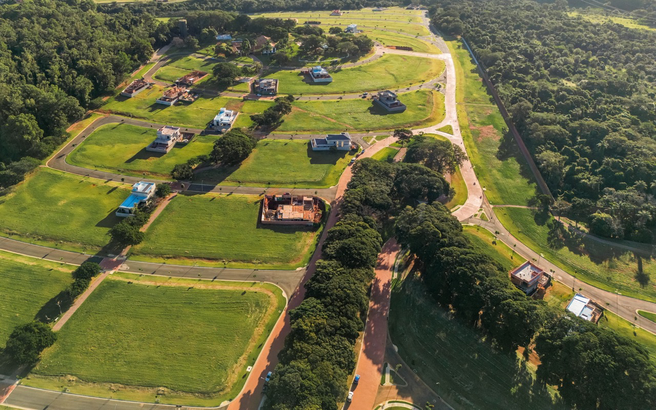 Terreno cercado de áreas verdes em Jaguariúna — foto 10