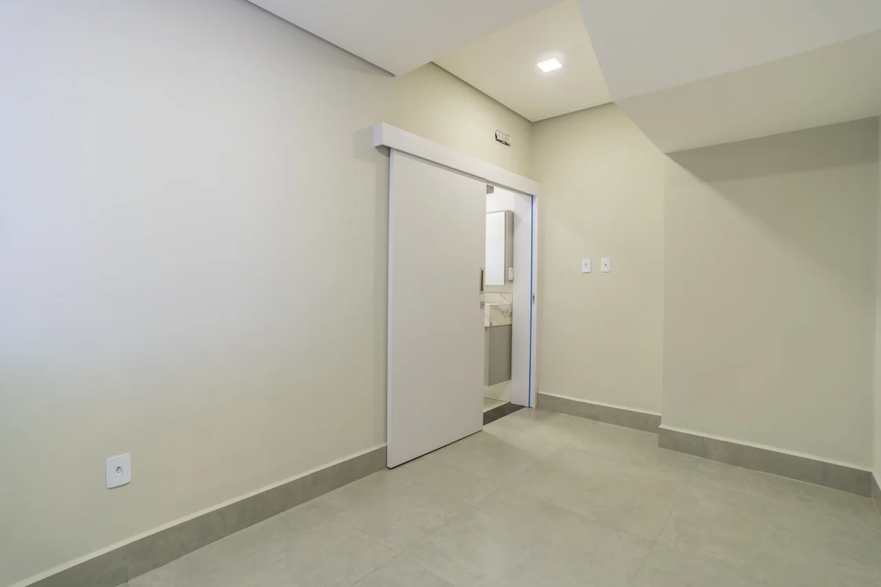 Casa Moderna com Spa em Condomínio — foto 7