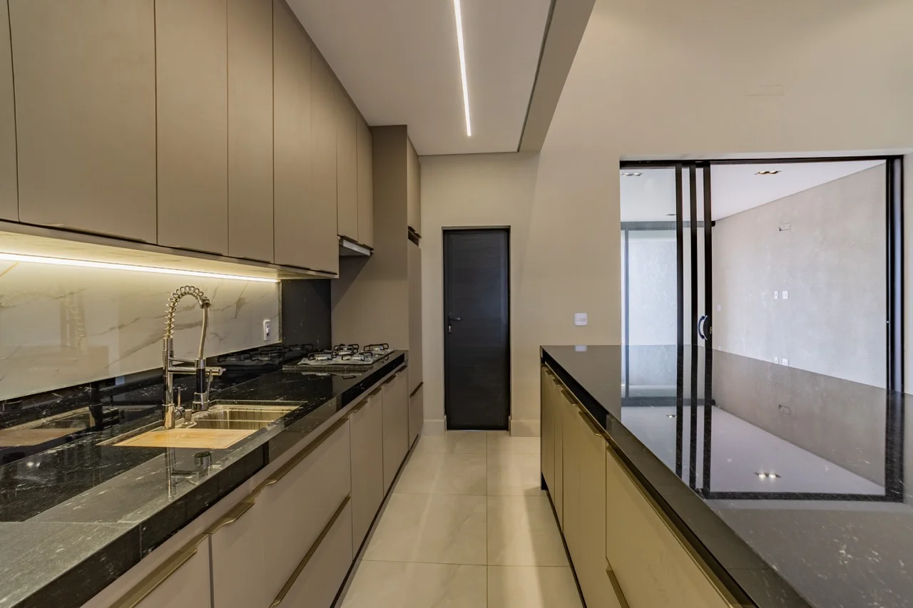 Casa Moderna com Spa em Condomínio — foto 17