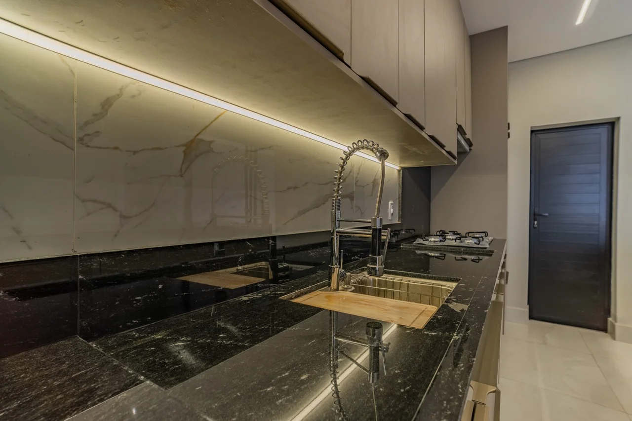 Casa Moderna com Spa em Condomínio — foto 18