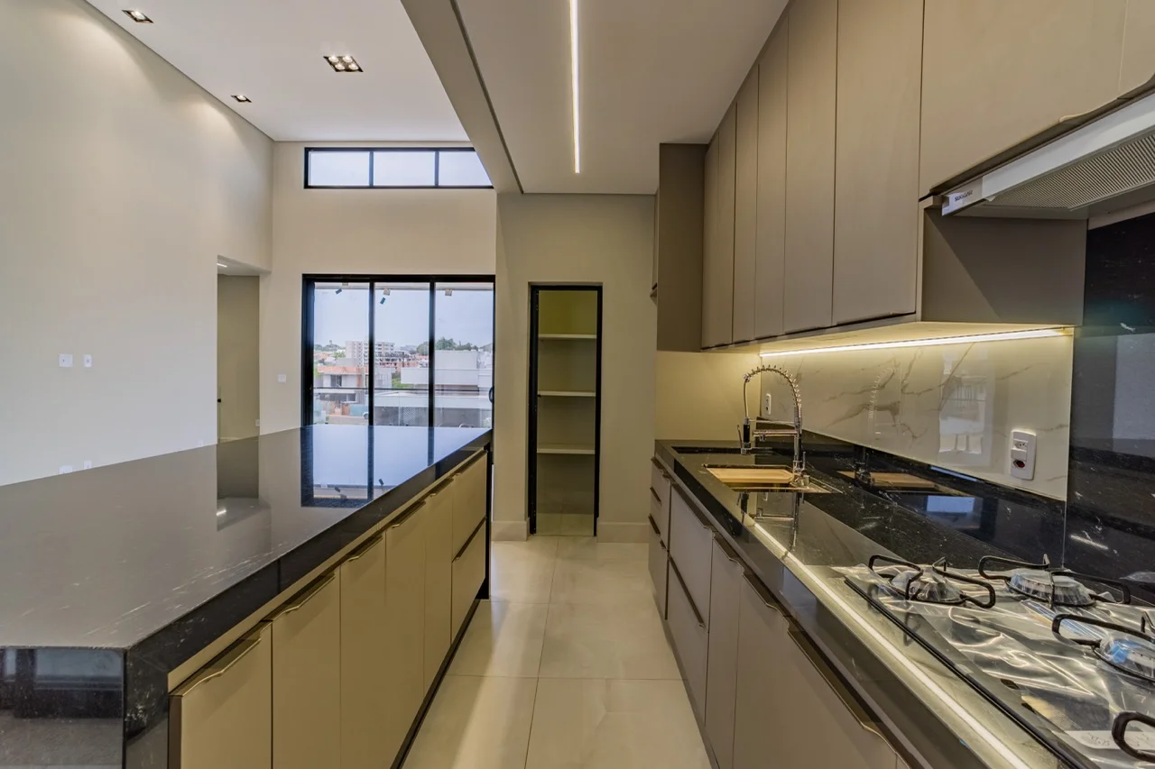 Casa Moderna com Spa em Condomínio — foto 19