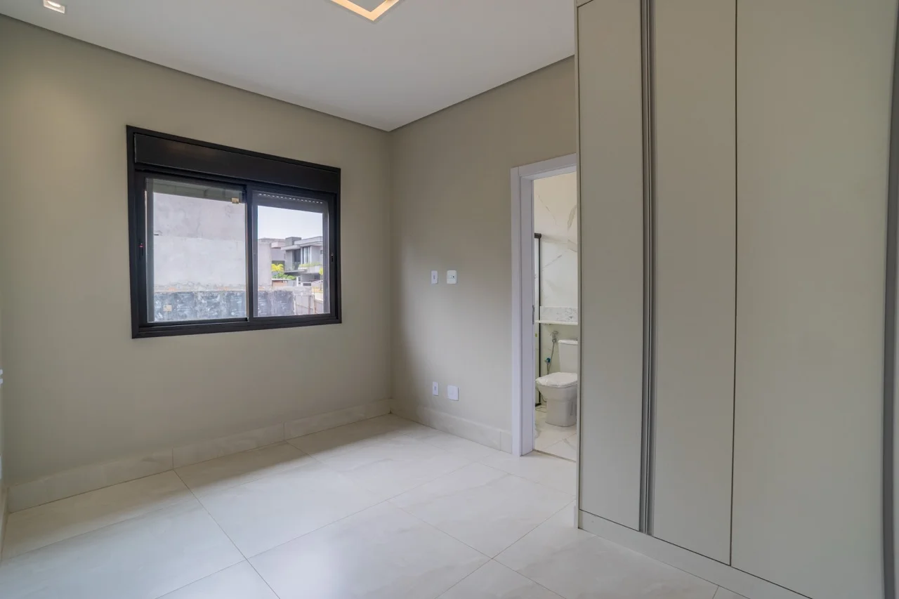 Casa Moderna com Spa em Condomínio — foto 32