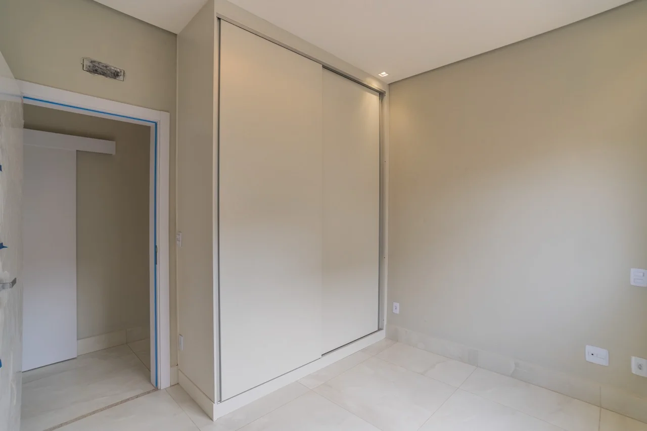 Casa Moderna com Spa em Condomínio — foto 39